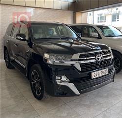 تۆیۆتا لاند کروزەر